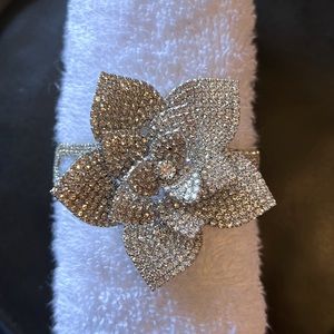 By Christian Siríaco.